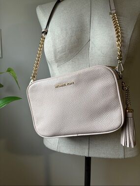 MICHAEL KORS blush pink purse